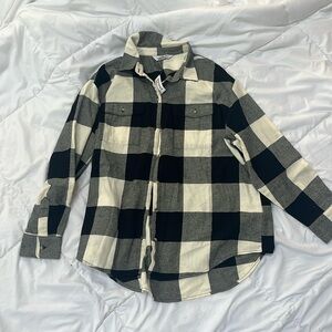 Old Navy NWT black/cream plaid boyfriend shirt